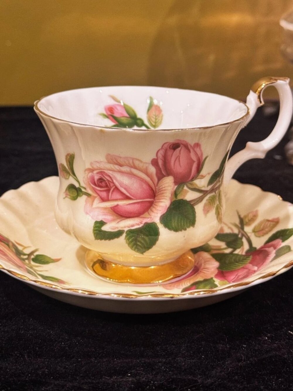 Vintage Royal Albert English Beauty Roses Teacup Saucer
